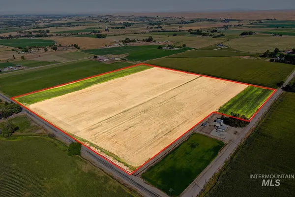 $650,000 | 4 Ave Emmett Id 83617 Avenue, Emmett, ID 83617