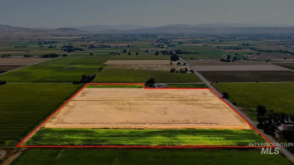 $650,000 | 4 Ave Emmett Id 83617 Avenue, Emmett, ID 83617