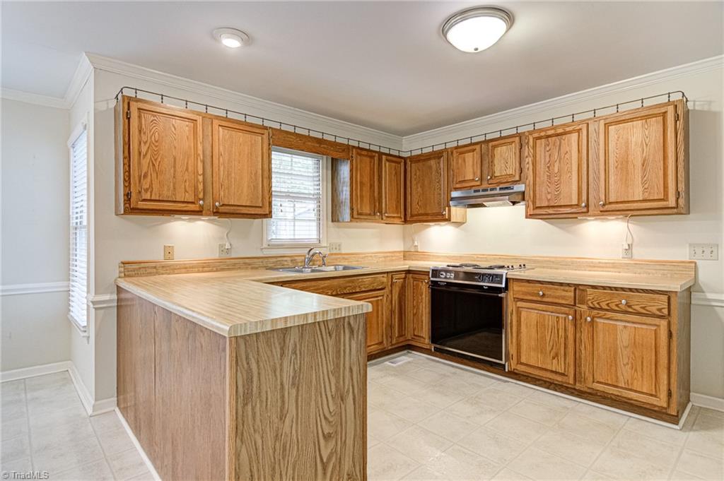 1607 Whites Mill Road High Point, NC 27265 - Photo 6 of 35 Gallery Image 6