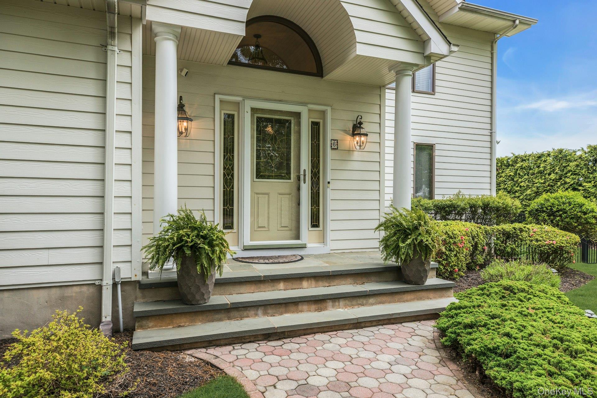 6 Mill Pond Road Hampton Bays, NY 11946 - Photo 3 of 38