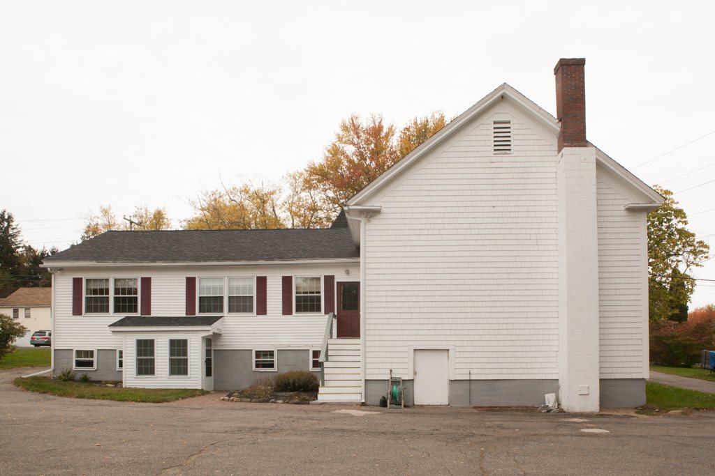 488 Main Street Eliot, ME 03903 - Photo 2 of 34