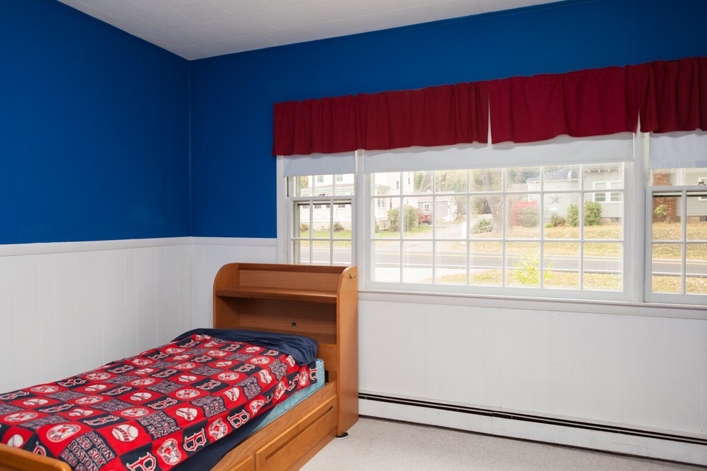 488 Main Street Eliot, ME 03903 - Photo 17 of 34