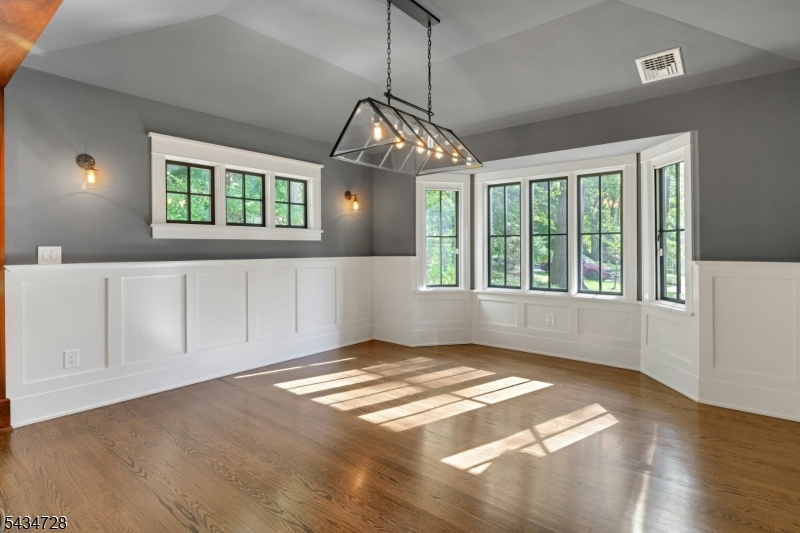 11 Crystal Road Mountain Lakes, NJ 07046 - Photo 10 of 48 Gallery Image 10
