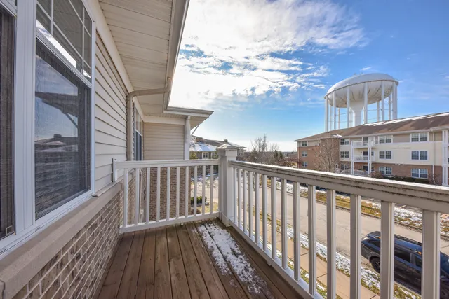 $240,000 | 3960 South Prairie Hill Lane, Unit 205, Greenfield, WI 53228