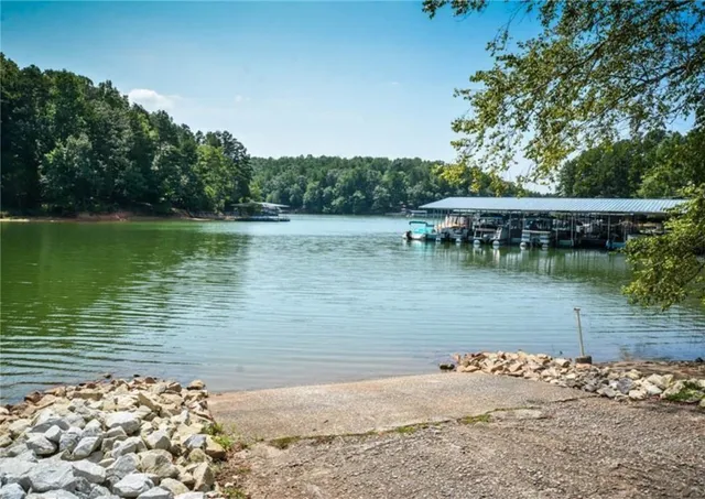 $449,000 | 134 Fairway Lane, Westminster, SC 29693