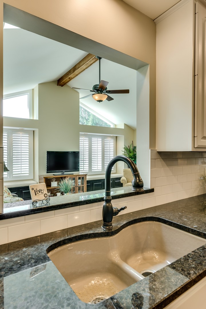 704 West Bauer Road Naperville, IL 60563 - Photo 15 of 33