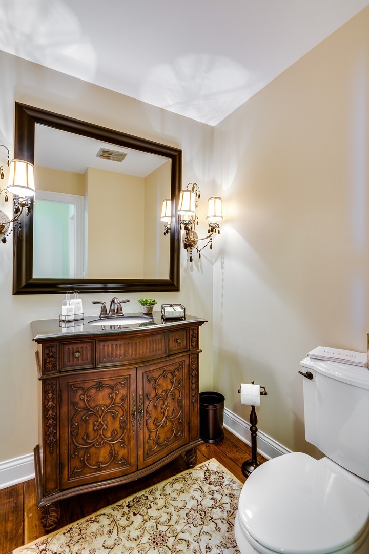 704 West Bauer Road Naperville, IL 60563 - Photo 16 of 33