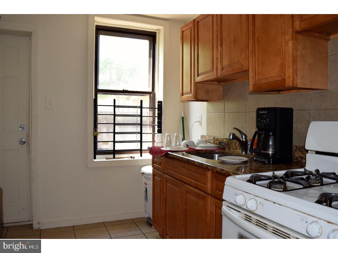 726 Tree Street Philadelphia, PA 19148 - Photo 3 of 9 Gallery Image 3