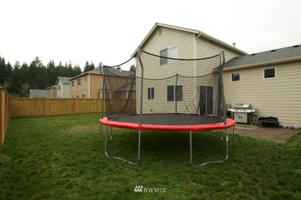 2555 Southwest Navigator Loop Oak Harbor, WA 98277 - Photo 19 of 20 Gallery Image 19