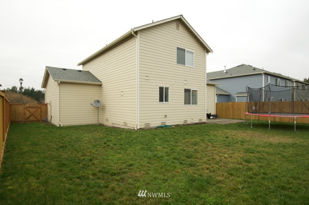 2555 Southwest Navigator Loop Oak Harbor, WA 98277 - Photo 20 of 20 Gallery Image 20