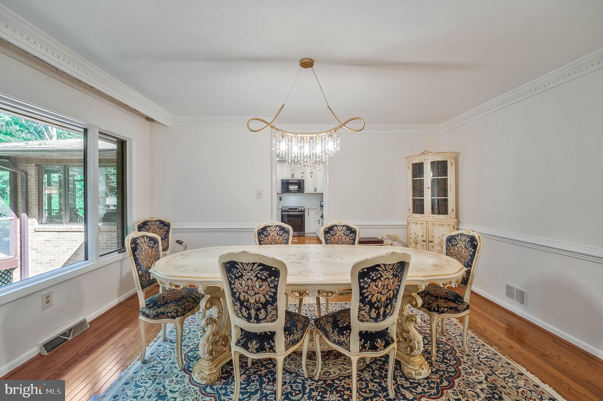 2026 Hunter Mill Road Vienna, VA 22181 - Photo 12 of 35