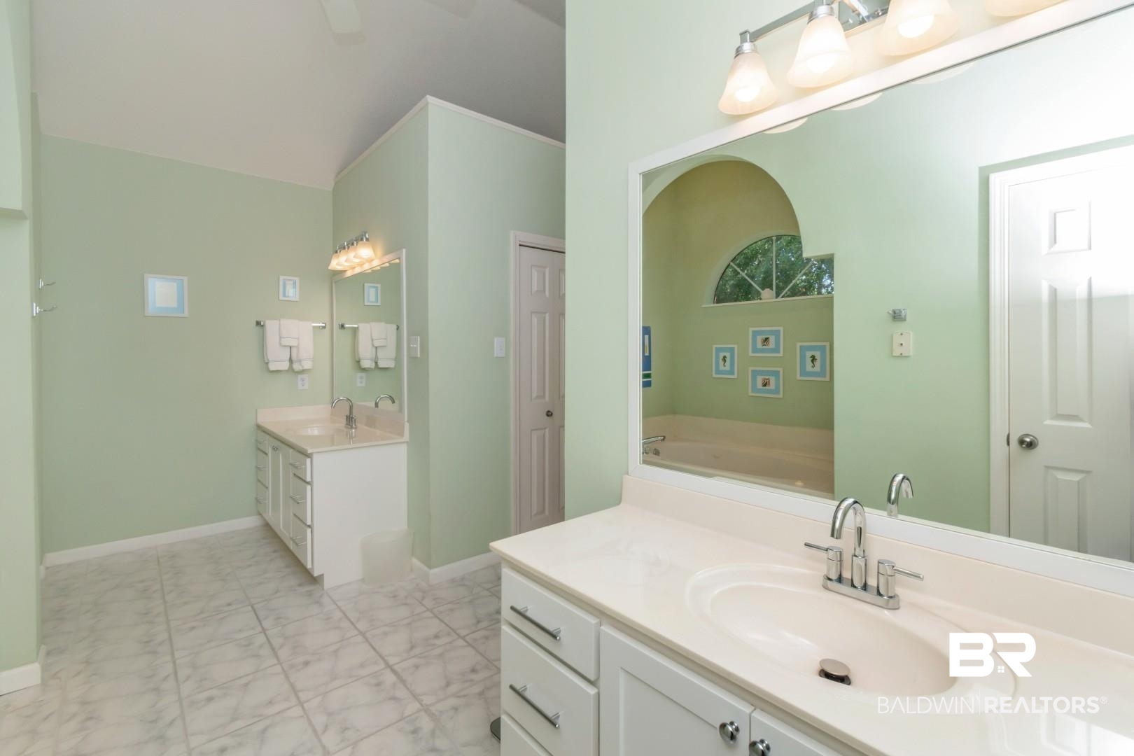 8520 Gayla Court Mobile, AL 36695 - Photo 20 of 40 Bathroom