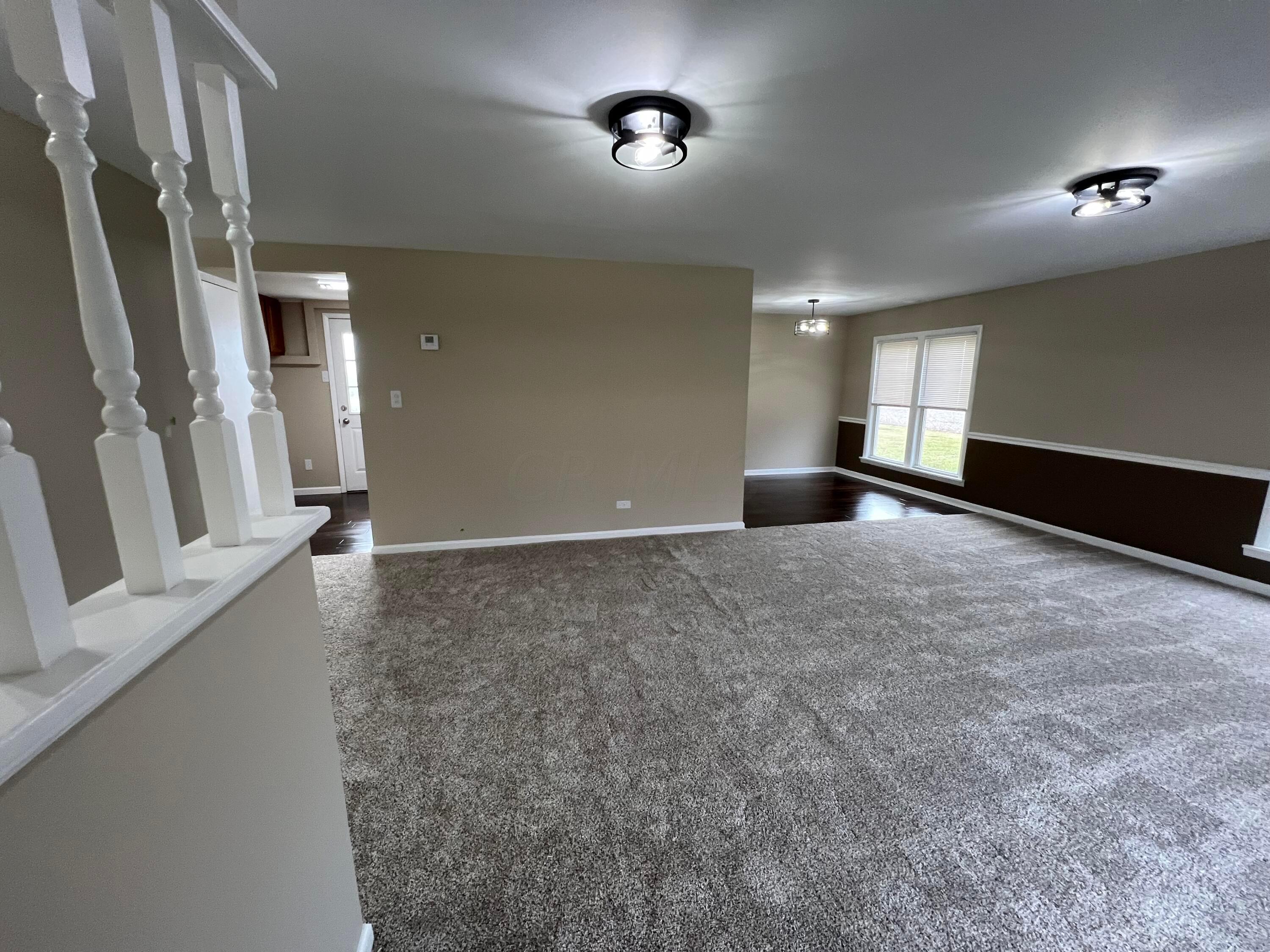 22555 State Rte 207 New Holland, OH 43145 - Photo 11 of 35 Living