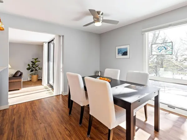 $275,000 | 6075 Lincoln Drive, Unit 211, Edina, MN 55436