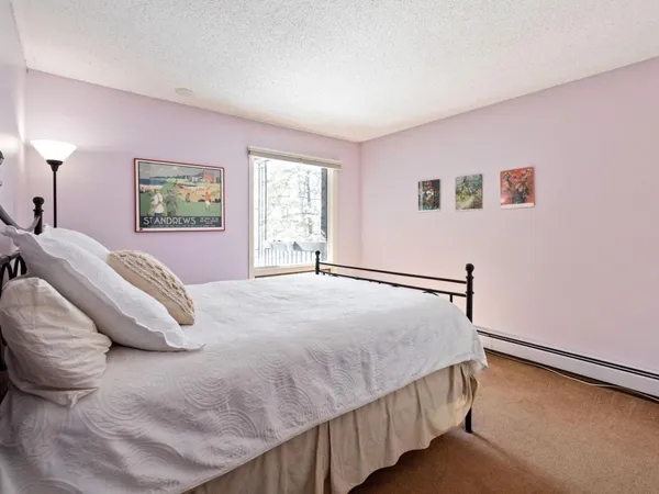 $275,000 | 6075 Lincoln Drive, Unit 211, Edina, MN 55436