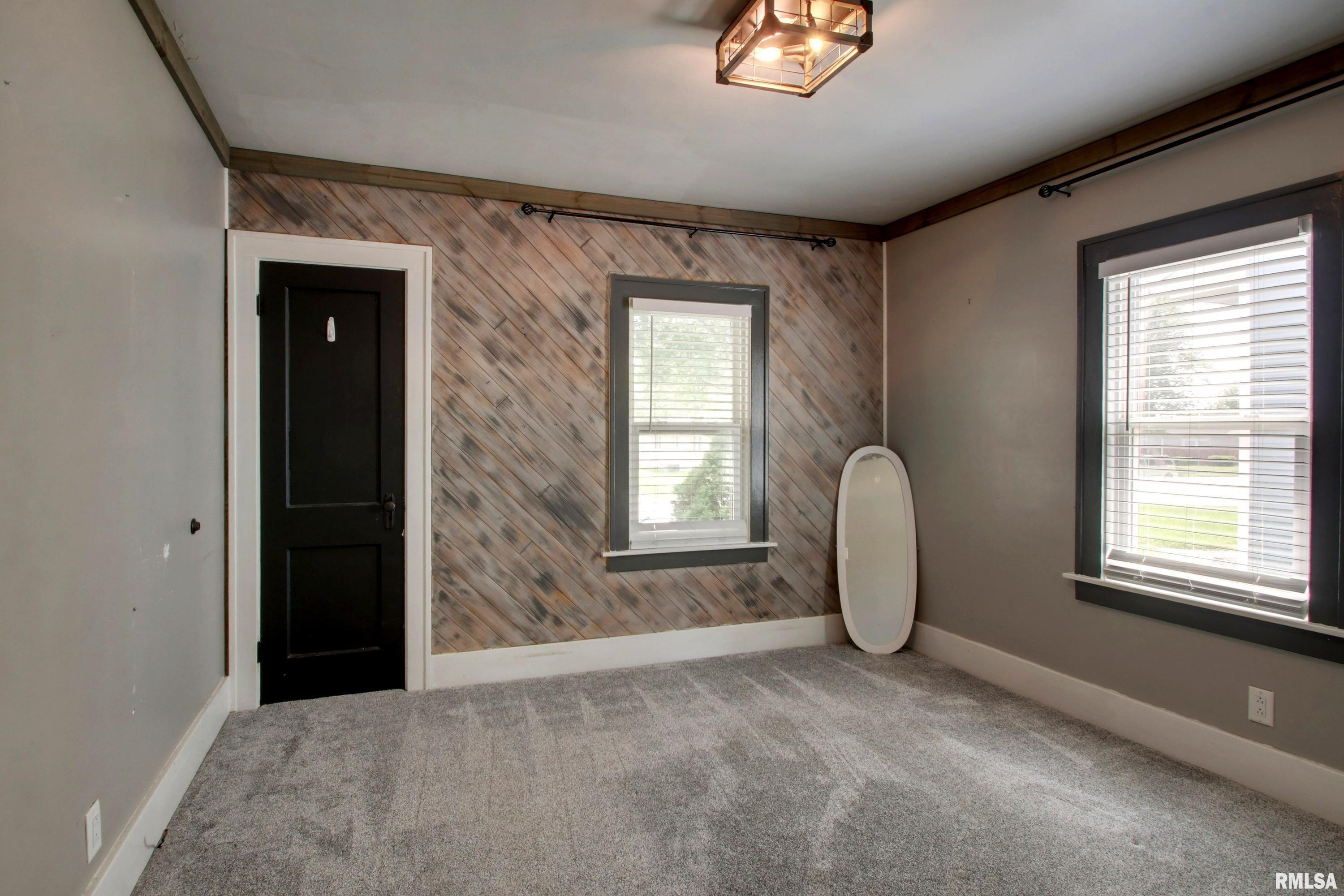 1300 South 24th Street Quincy, IL 62301 - Photo 11 of 24
