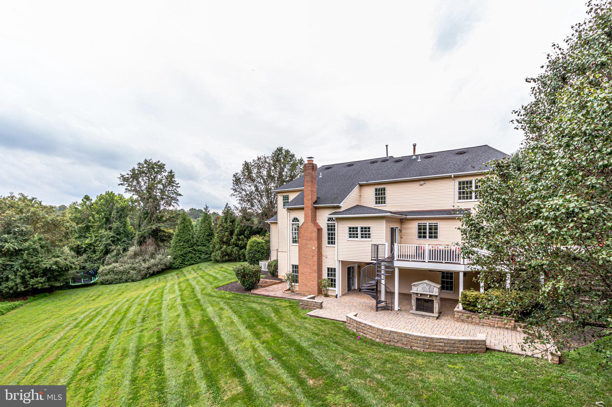 1709 Raleigh Hill Road Vienna, VA 22182 - Photo 2 of 83 Gallery Image 2