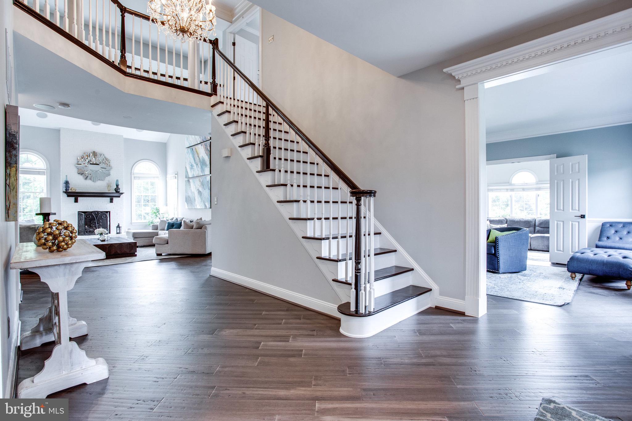 1709 Raleigh Hill Road Vienna, VA 22182 - Photo 3 of 83 Gallery Image 3