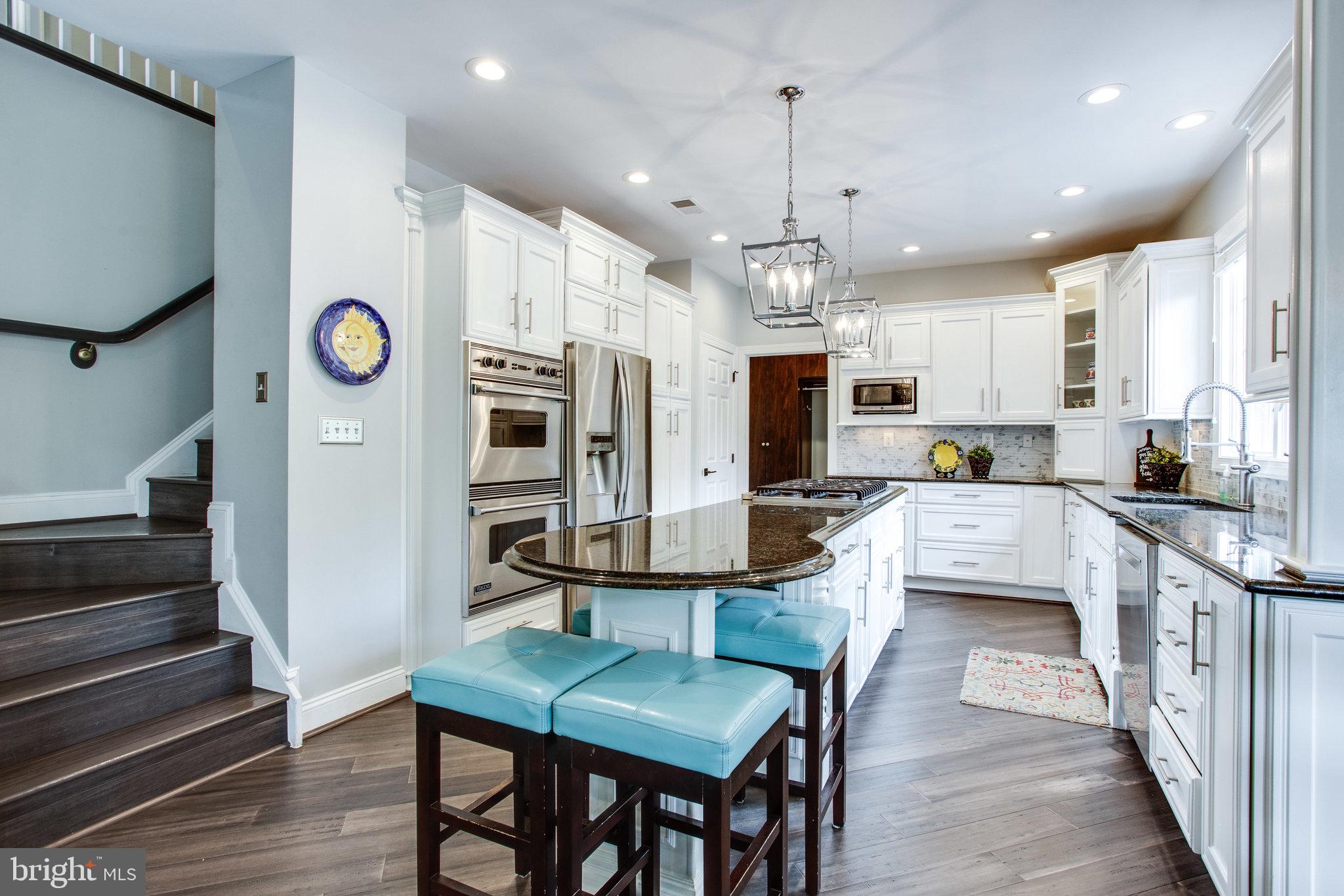 1709 Raleigh Hill Road Vienna, VA 22182 - Photo 9 of 83 Gallery Image 9