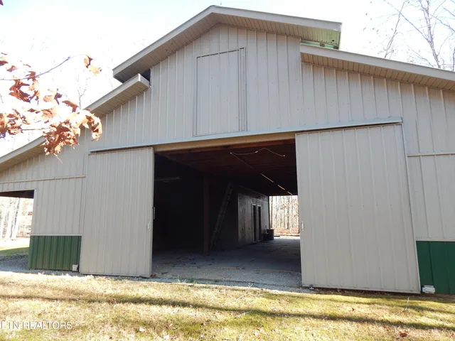 $359,900 | 619 Ridge Top Drive, Jamestown, TN 38556