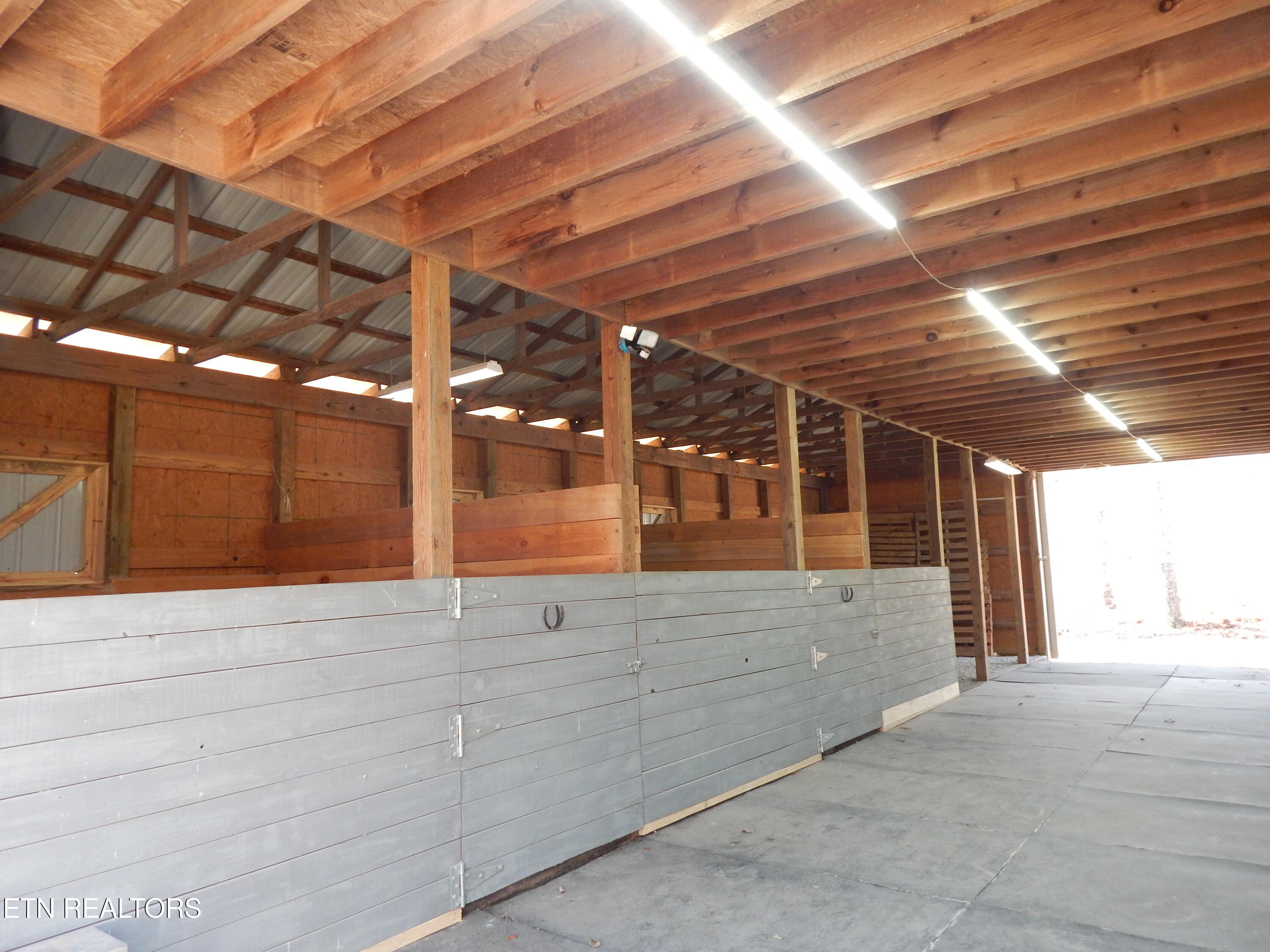 619 Ridge Top Drive Jamestown, TN 38556 - Photo 6 of 13 Barn 48 x 56