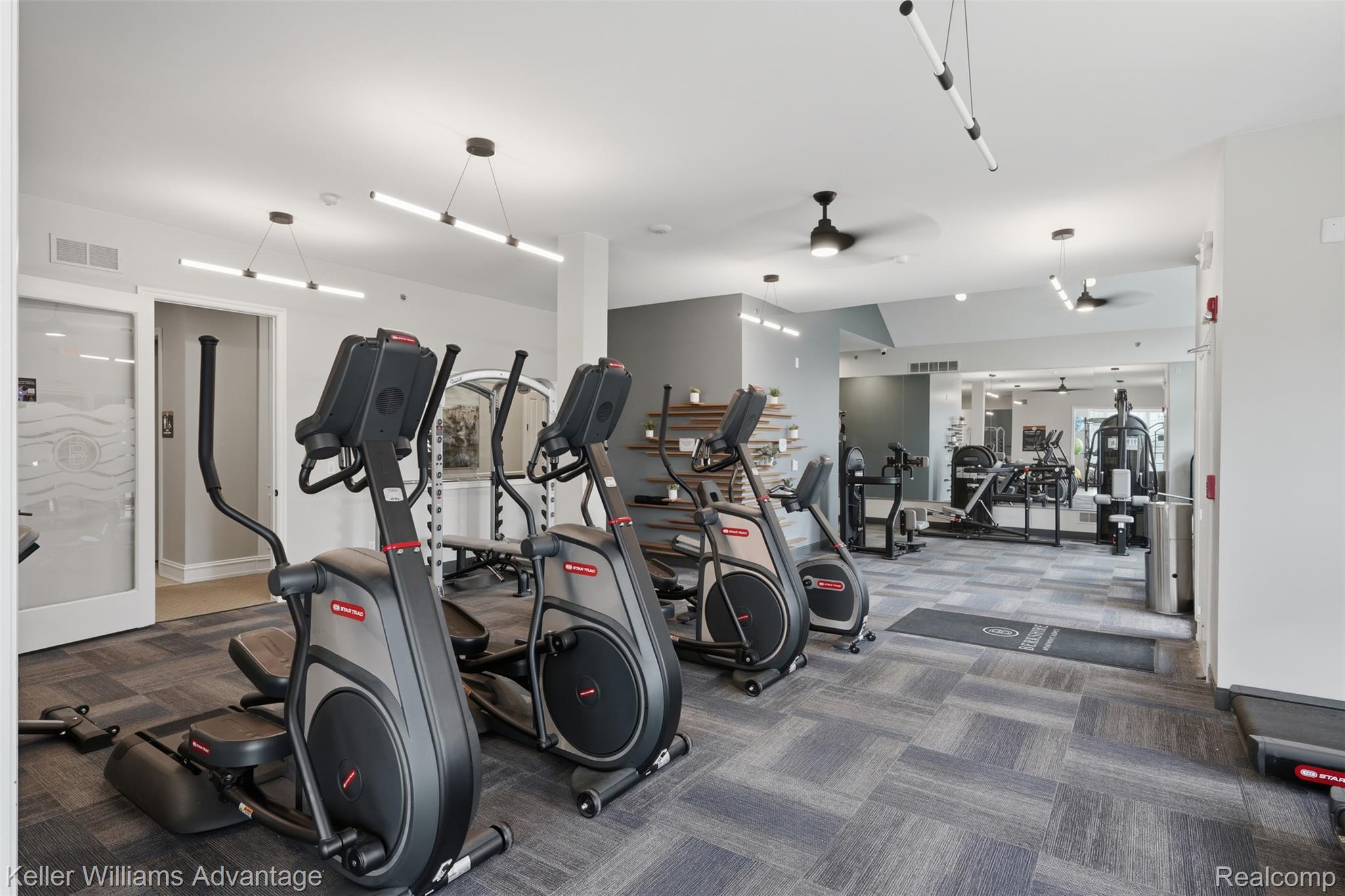45658 South Stonewood Road Canton, MI 48187 - Photo 38 of 41 53_45658 s stonewood rd-53.jpg