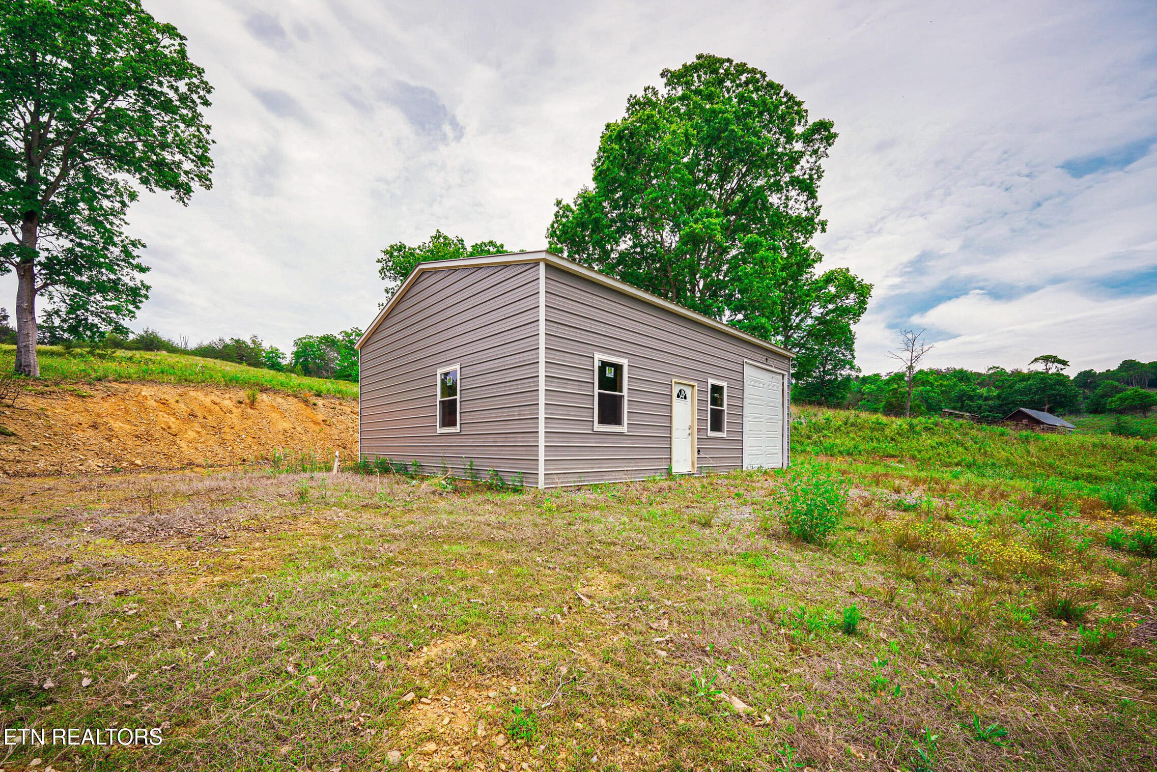 336 Carruth Road Turtletown, TN 37391 - Photo 2 of 26 Front of House