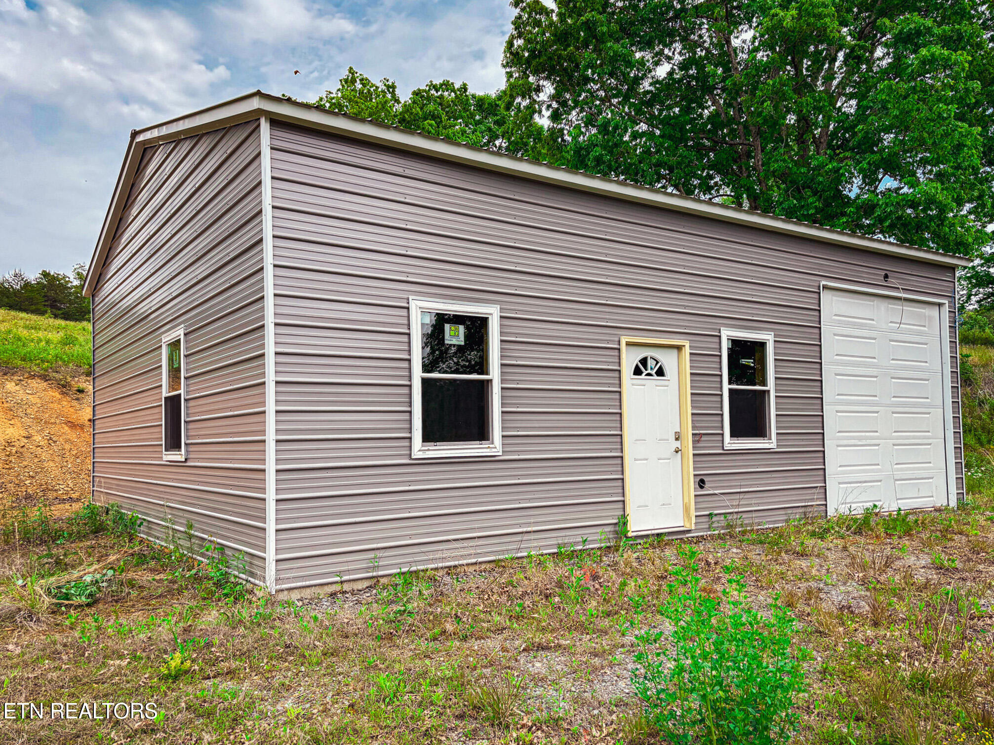 336 Carruth Road Turtletown, TN 37391 - Photo 3 of 26 Front of House