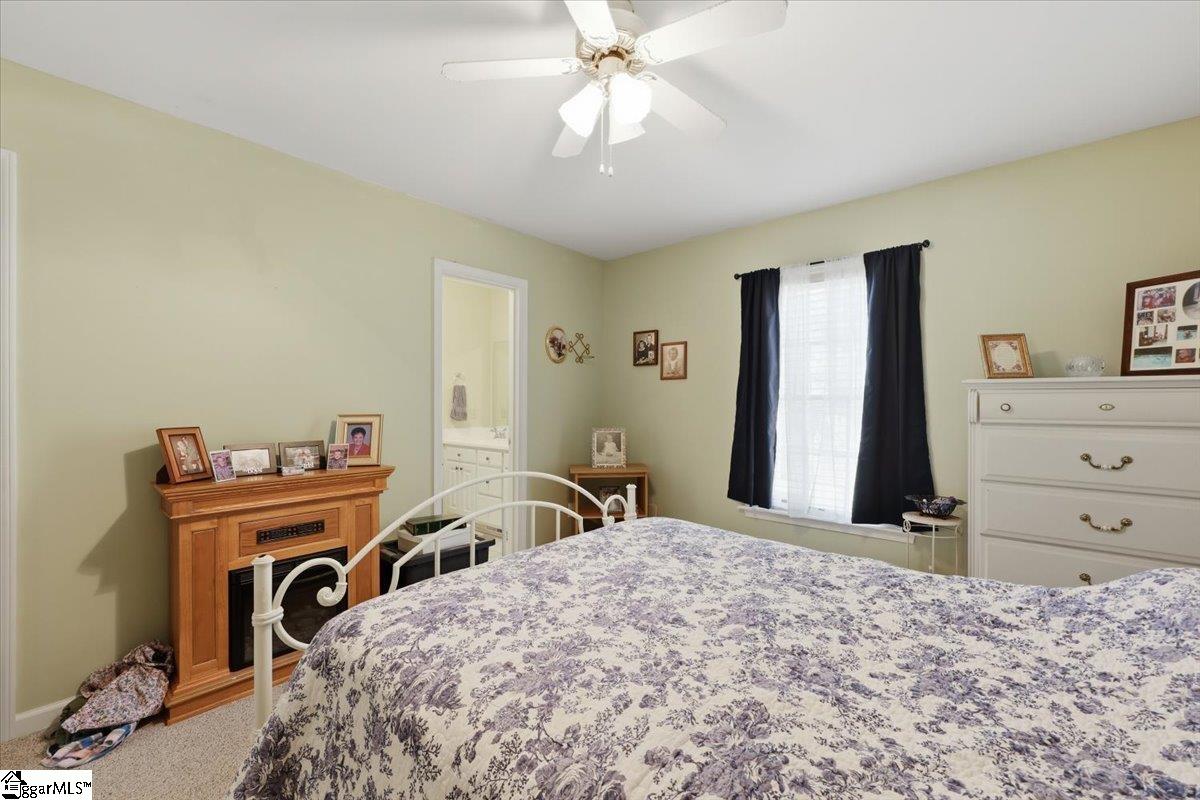 305 Grant Street Easley, SC 29640 - Photo 17 of 29
