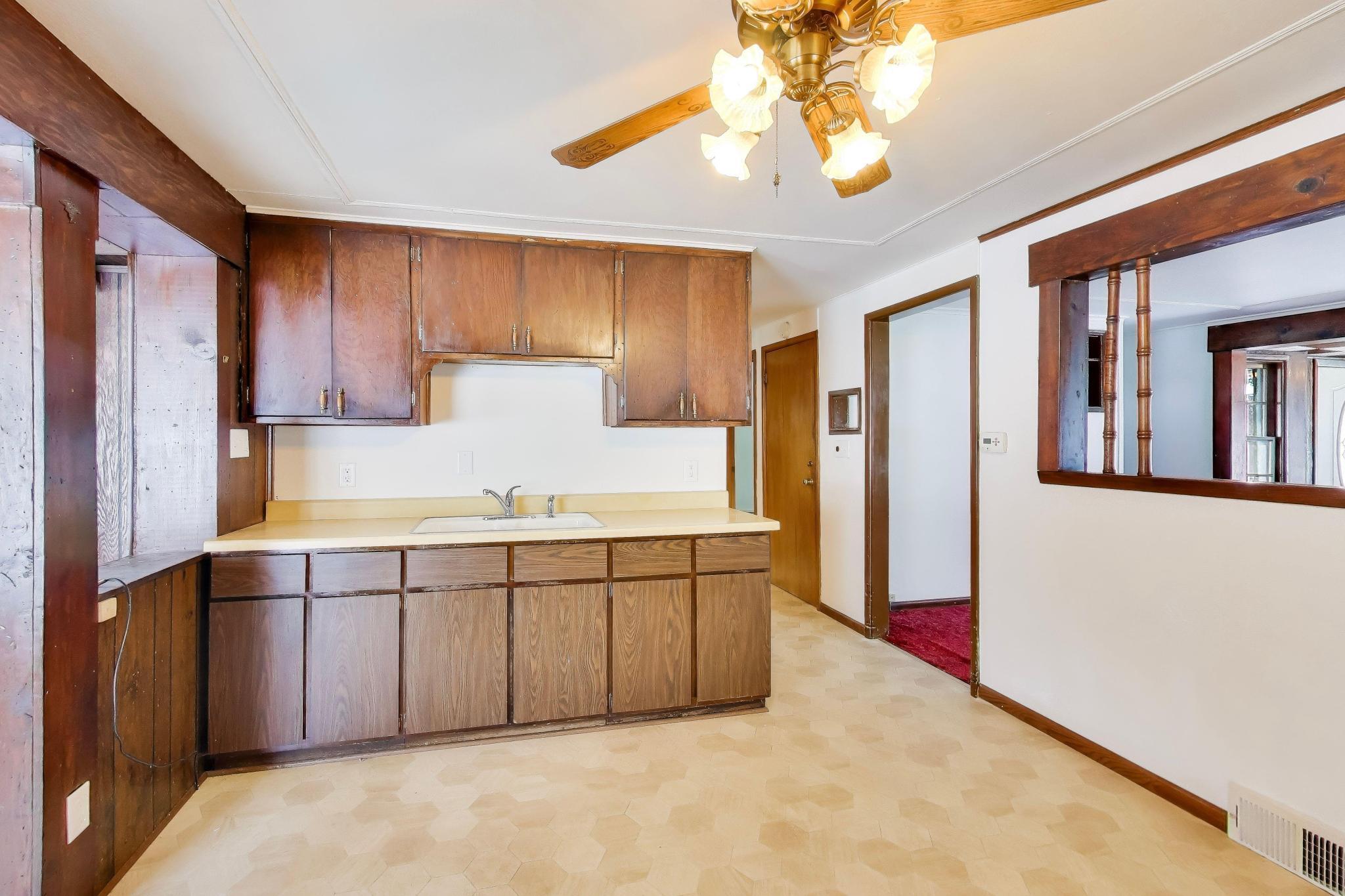 6104 Water Street Lyons, WI 53105 - Photo 13 of 39 Kitchen