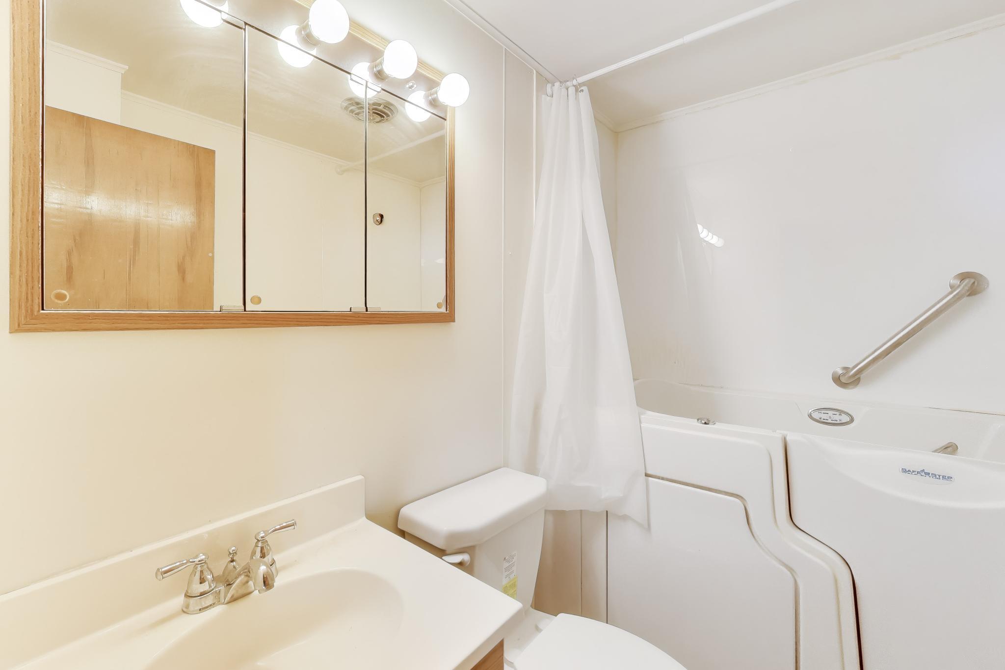 6104 Water Street Lyons, WI 53105 - Photo 19 of 39 Main level bathroom