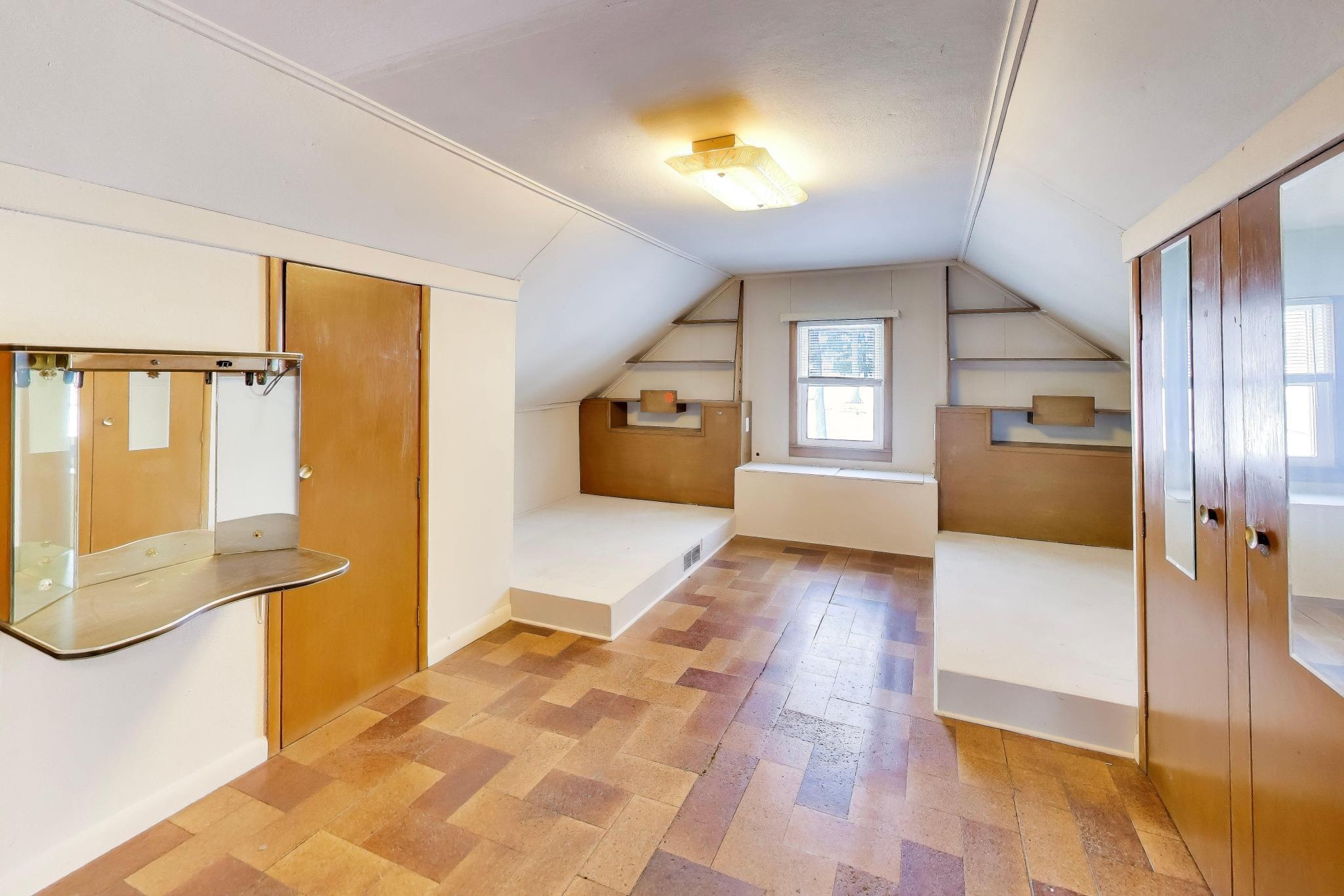 6104 Water Street Lyons, WI 53105 - Photo 20 of 39 2nd Floor bedroom 3