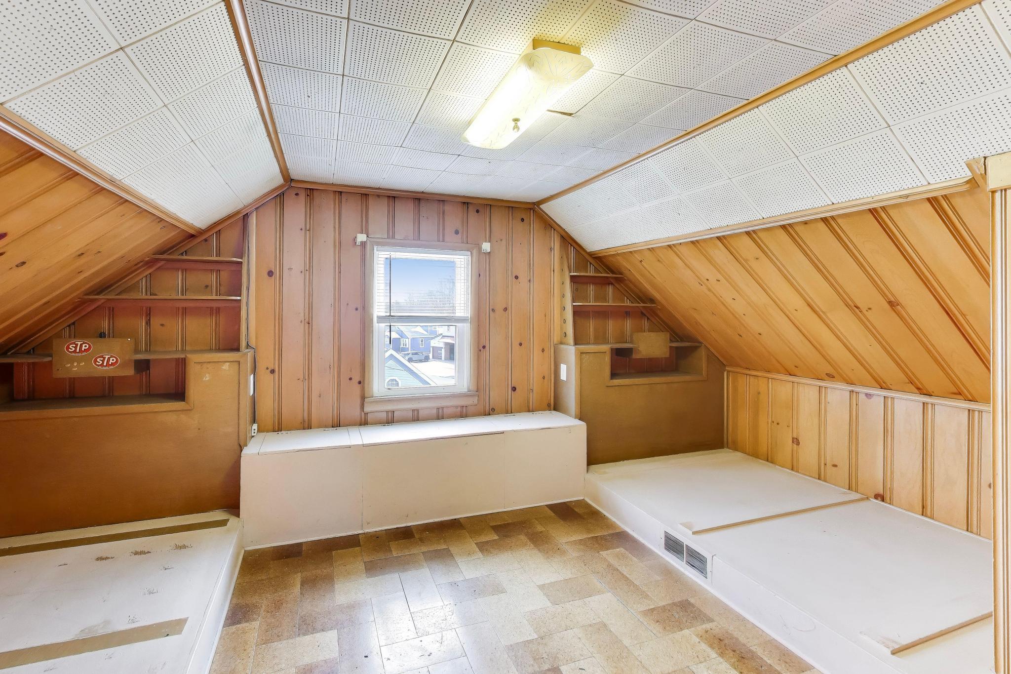 6104 Water Street Lyons, WI 53105 - Photo 22 of 39 2nd Floor bedroom 4