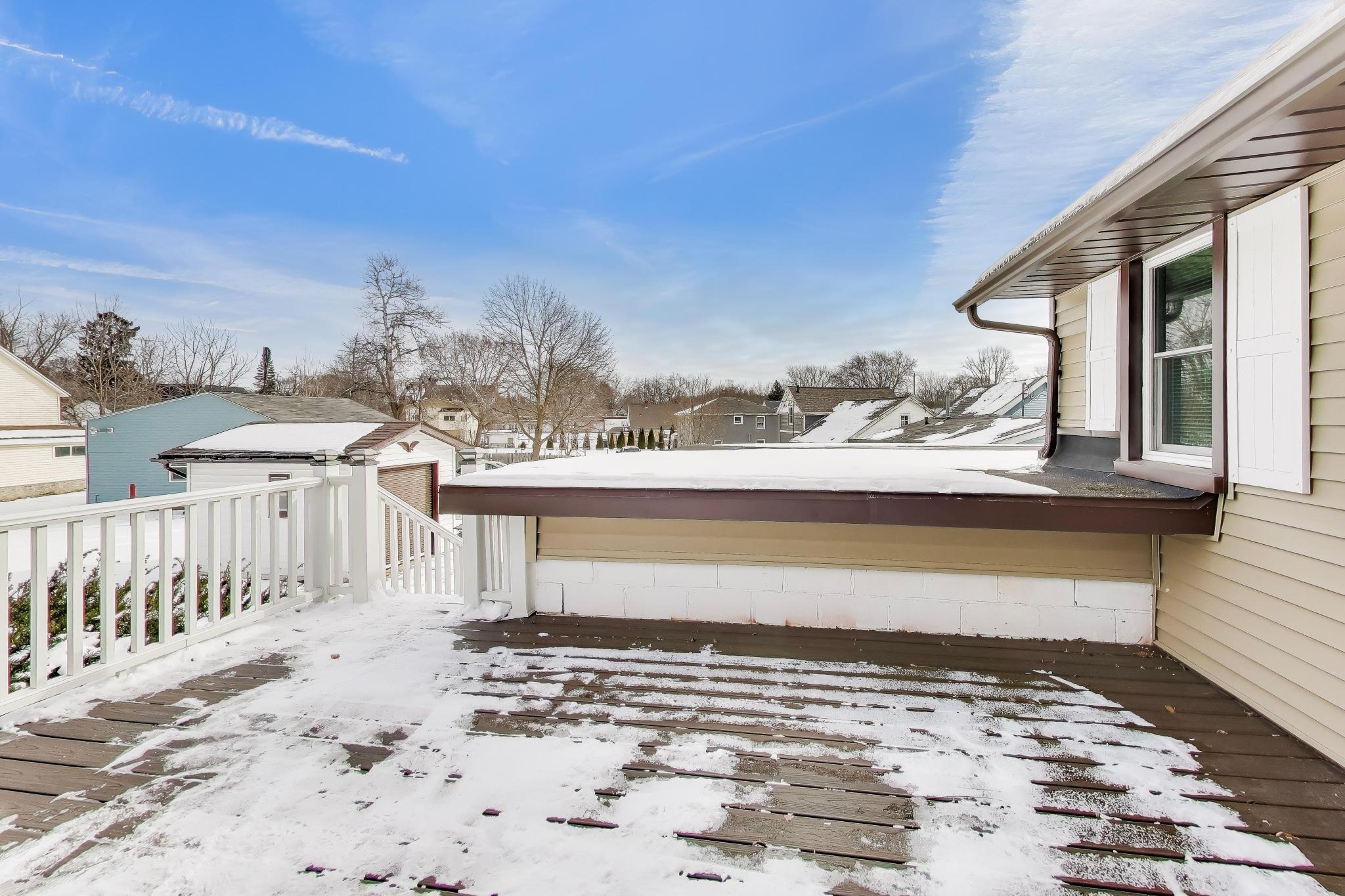 6104 Water Street Lyons, WI 53105 - Photo 31 of 39 Deck