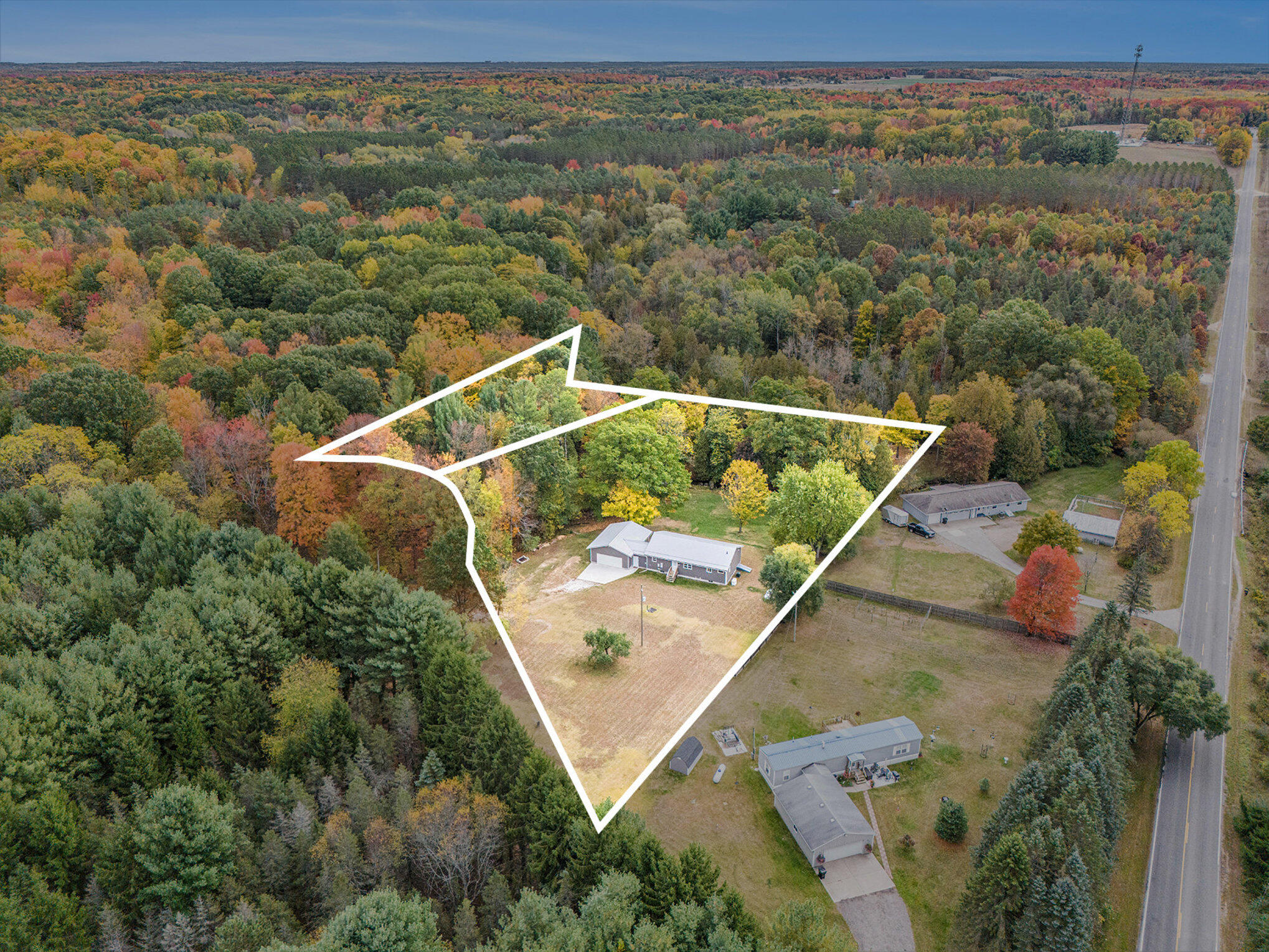 2480 South 148th Avenue Hesperia, MI 49421 - Photo 31 of 33 dji_20251015135846_0189_d_950