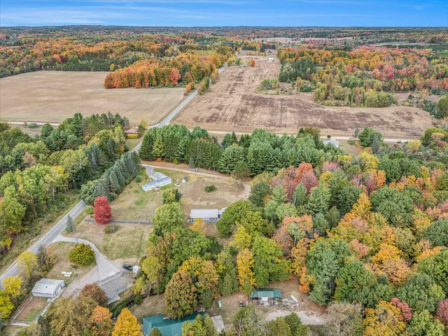 $329,900 | 2480 South 148th Avenue, Hesperia, MI 49421