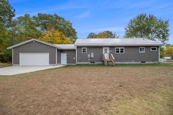 $329,900 | 2480 South 148th Avenue, Hesperia, MI 49421