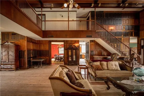 $885,000 | 10001 Patterson Road, New Orleans, LA 70131