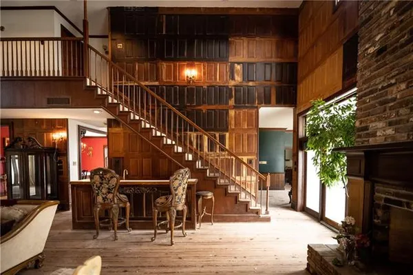 $885,000 | 10001 Patterson Road, New Orleans, LA 70131