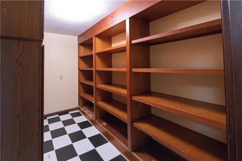 $885,000 | 10001 Patterson Road, New Orleans, LA 70131