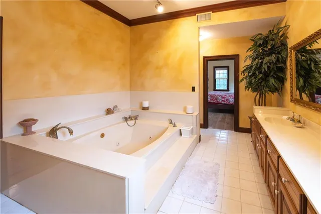 $925,000 | 10001 Patterson Road, New Orleans, LA 70131