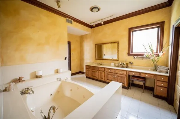 $885,000 | 10001 Patterson Road, New Orleans, LA 70131