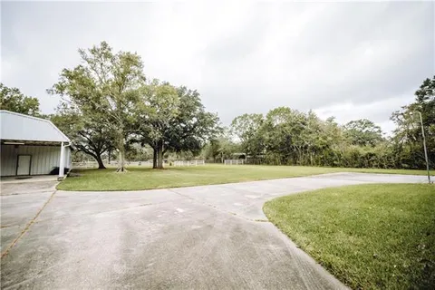 $885,000 | 10001 Patterson Road, New Orleans, LA 70131