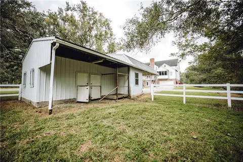 $885,000 | 10001 Patterson Road, New Orleans, LA 70131