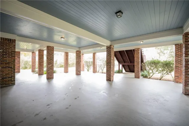 $925,000 | 10001 Patterson Road, New Orleans, LA 70131