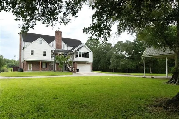 $885,000 | 10001 Patterson Road, New Orleans, LA 70131