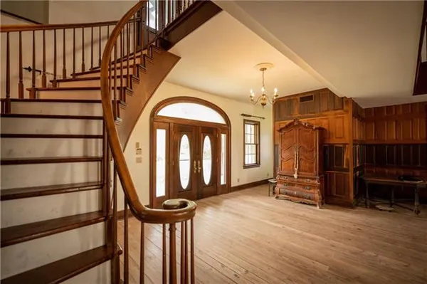 $885,000 | 10001 Patterson Road, New Orleans, LA 70131