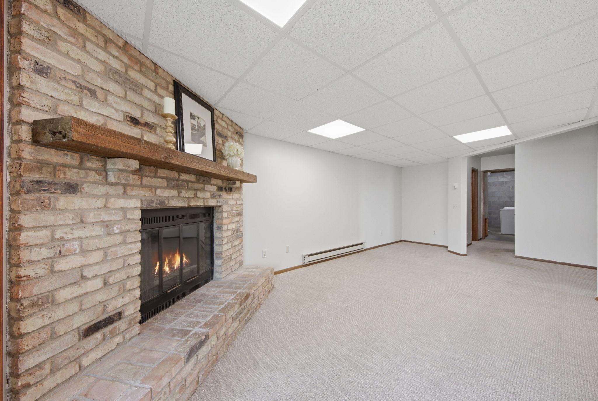 14700 Embry Path Apple Valley, MN 55124 - Photo 19 of 33