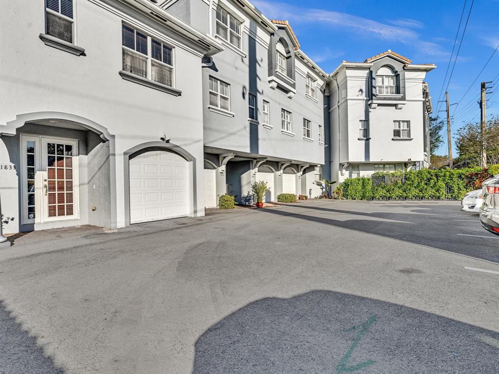 1839 North Dixie Highway, Unit 1839 Fort Lauderdale, FL 33305 - Photo 1 of 54