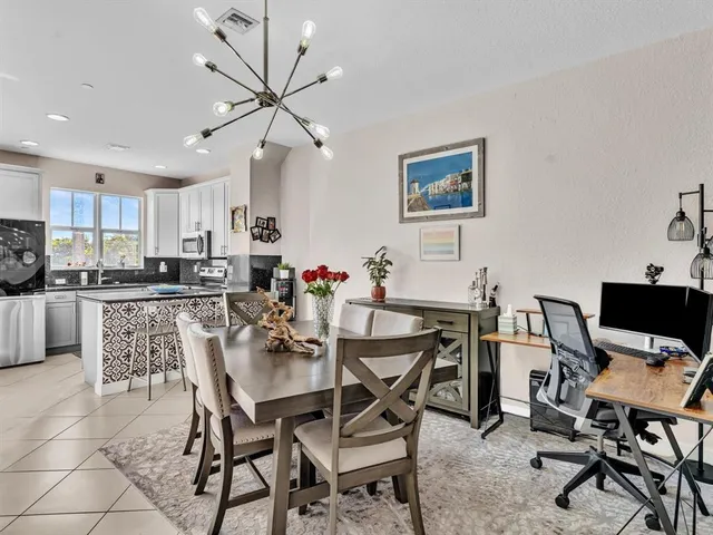 $585,000 | 1839 North Dixie Highway, Unit 1839, Fort Lauderdale, FL 33305